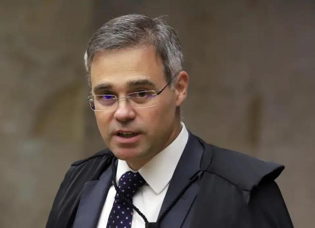 Mendonça rejeita ação contra reajuste do Bolsa Família