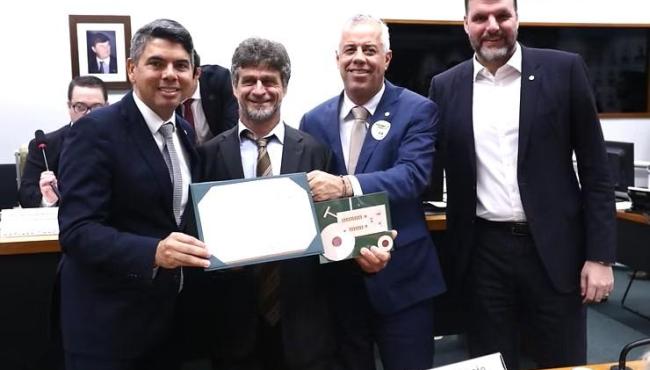 Messias Donato indica Jandir Gratieri, conhecido em todo o Brasil como o Rei do Inhame, para prêmio na Câmara dos Deputados