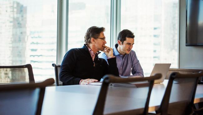 Micro e pequenas empresas devem decidir até setembro se vão migrar para o Simples Nacional