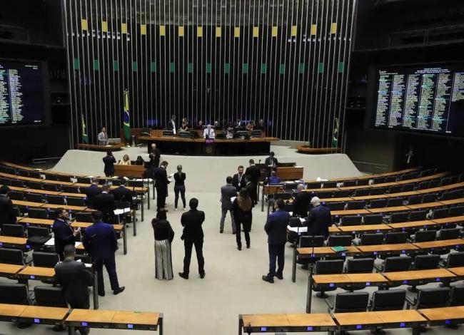 Minirreforma eleitoral reduz controle de gastos partidários