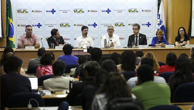 Ministério da Saúde anuncia 3 mil vagas de residência e 900 para especialistas