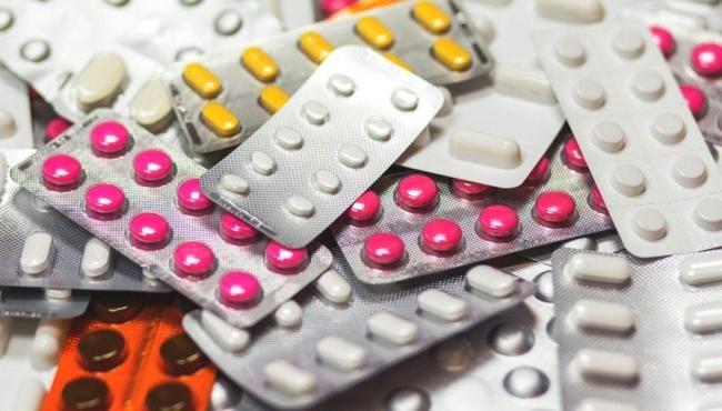Mistura de ibuprofeno e remédios para hipertensão pode afetar os rins