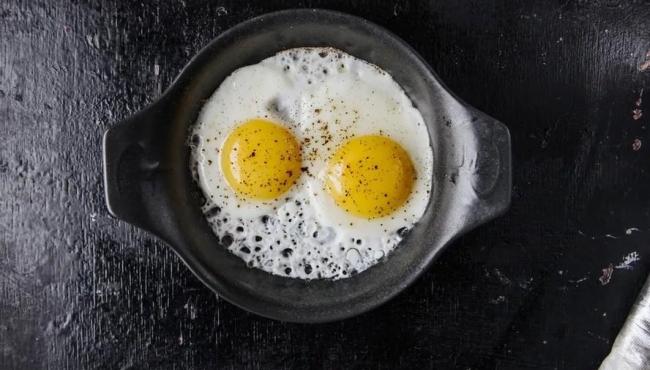 Mito ou verdade: comer um ovo por dia faz bem à saúde?