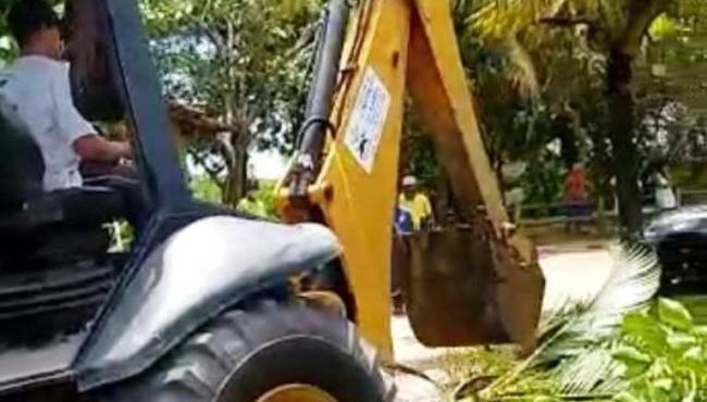 Moradores de Itaúnas se revoltam com a retirada de árvores pela Prefeitura de Conceição da Barra
