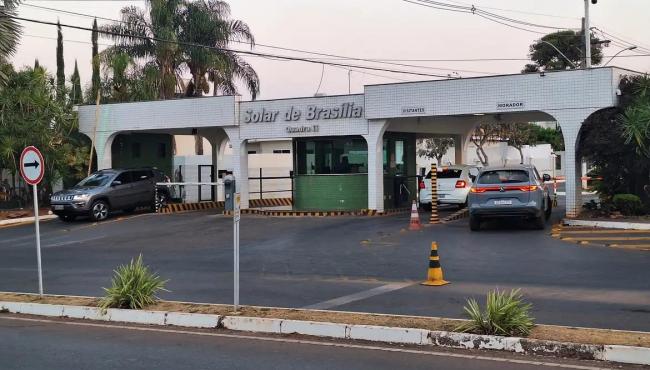 Moraes autoriza Bolsonaro a comemorar aniversário da filha em casa