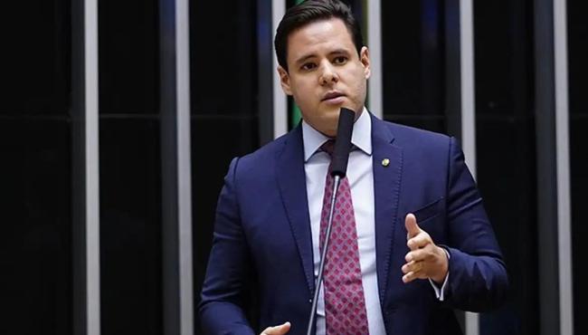 Moraes autoriza Bolsonaro a receber visita de relator da anistia