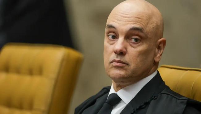 Moraes decreta prisão domiciliar de Bolsonaro por uso de redes sociais