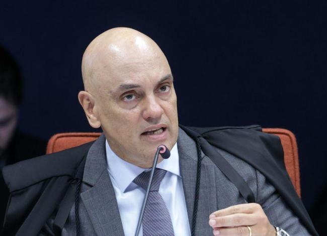 Moraes nega prisão domiciliar e mantém Bolsonaro preso na PF