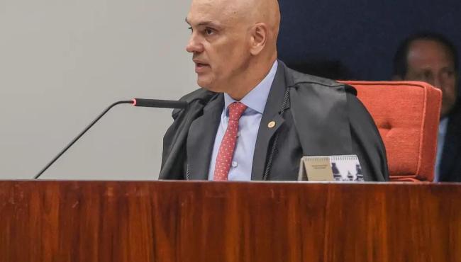 Moraes pede manifestação da PGR após Flávio não depor à PF