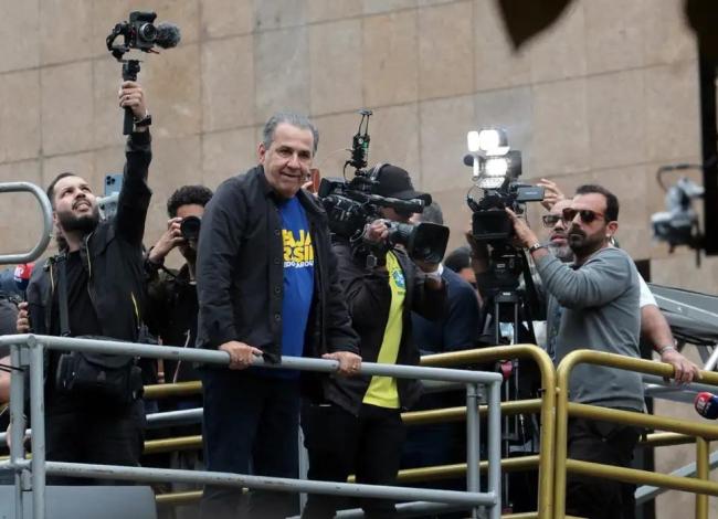 Moraes vota por tornar Malafaia réu por ofensa ao Comando do Exército