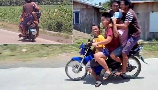 Motorista flagra cinco homens andando empilhados em uma moto