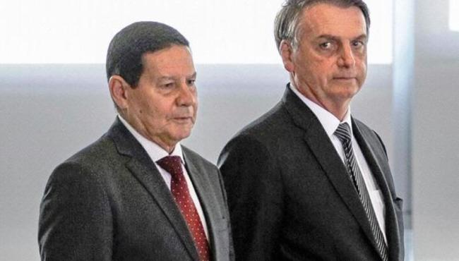 Mourão afasta golpe mas defende que Bolsonaro tenha mãos livres para governar