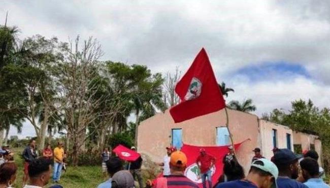 MST anuncia invasão de duas fazendas por 250 famílias, na Bahia