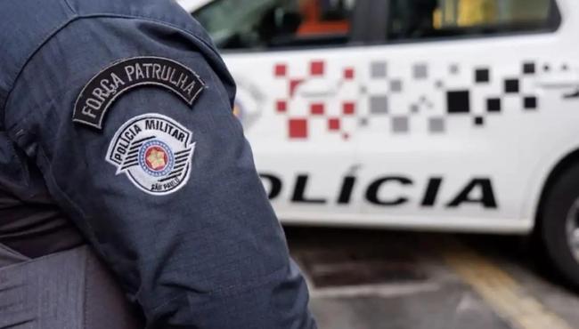 Mulher de 22 anos é morta a golpe de faca por ex-namorado