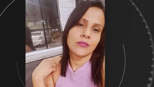 Mulher é assassinada a tiros pelo ex na frente de bar em Aracruz, ES