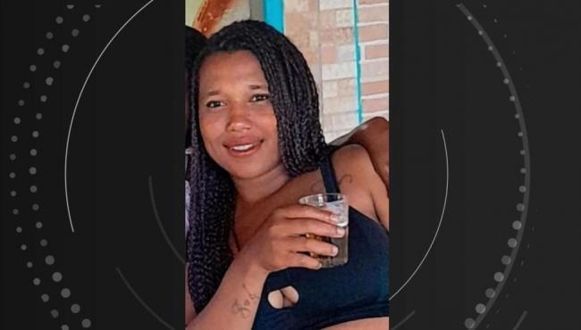 Mulher é morta a facadas dentro de casa e companheiro é suspeito do crime no ES