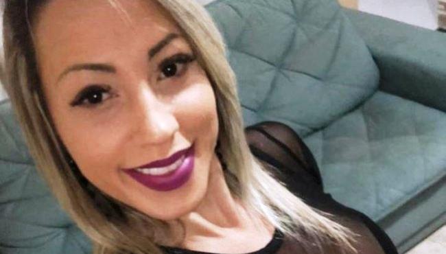 Mulher morre após colocar enchimento nos glúteos