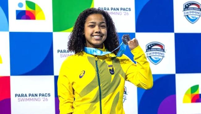 Nadadora Alessandra quebra recorde mundial no Parapan-Pacífico