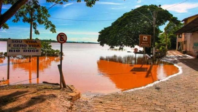 Nível do Rio Doce cai e fica abaixo dos 4 metros em Linhares