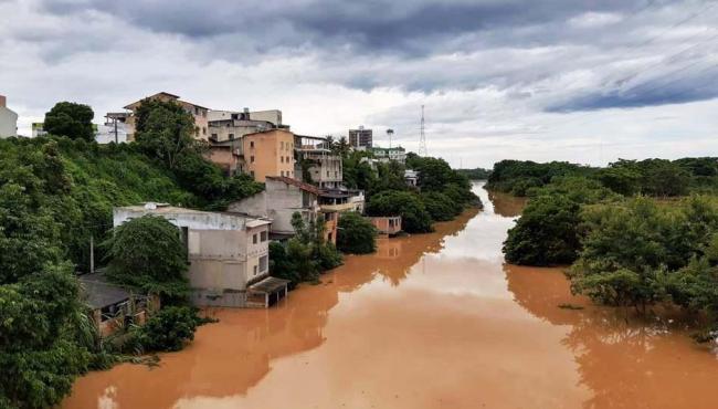 Nível do Rio Doce deve começar a cair nesta quarta-feira (29)