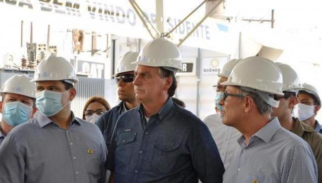 No Amapá, Bolsonaro anuncia MP que isentará de pagamento de luz