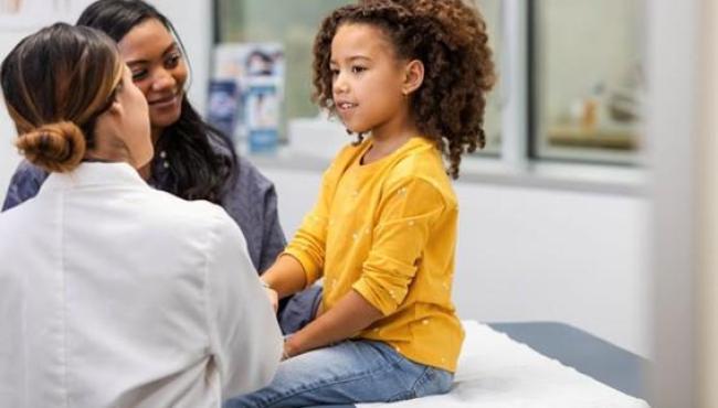 Nova apresentação de tratamento para hepatite C crônica para crianças é incorporada ao SUS