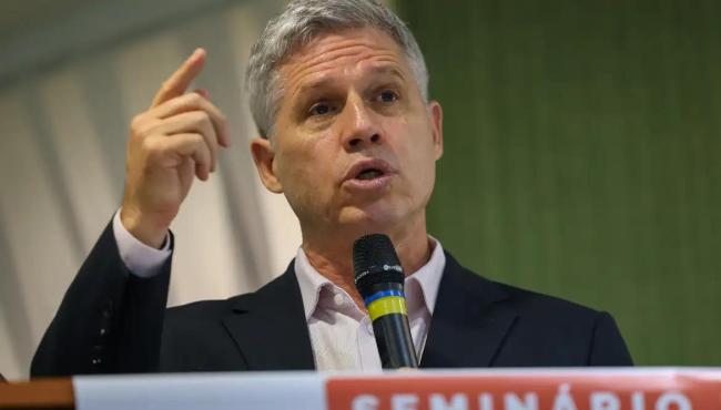 Novo edital de leilão de arroz sai em até dez dias, diz Paulo Teixeira
