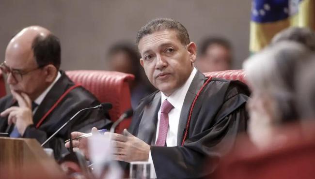 Nunes Marques vai relatar ação de Bolsonaro para anular pena