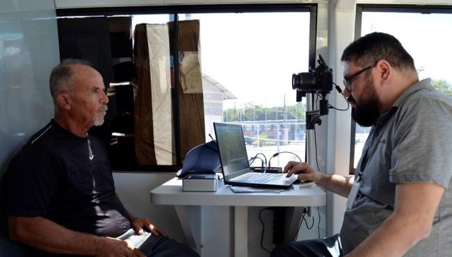 Ônibus ‘Detran Itinerante’ realiza atendimentos no Mutirão de Documentação em Conceição da Barra, ES