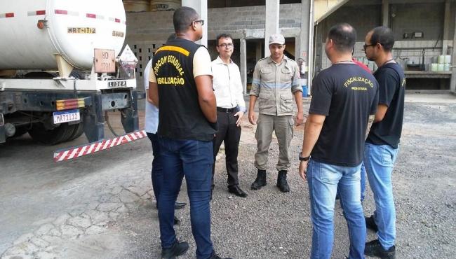 Operação conjunta do Procon-ES interdita fábrica clandestina de álcool em gel em Vila Velha