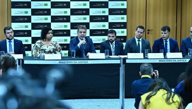 Operação Lívia combate rede que induzia jovens a suicídio na internet