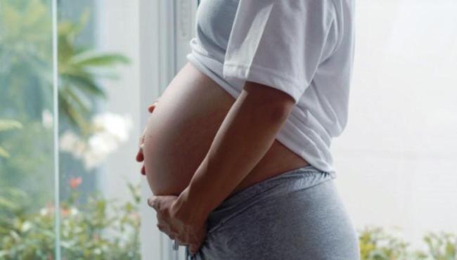 Pai de bebê diz a gestante que só pagará pré-natal se ela fizer sexo com ele