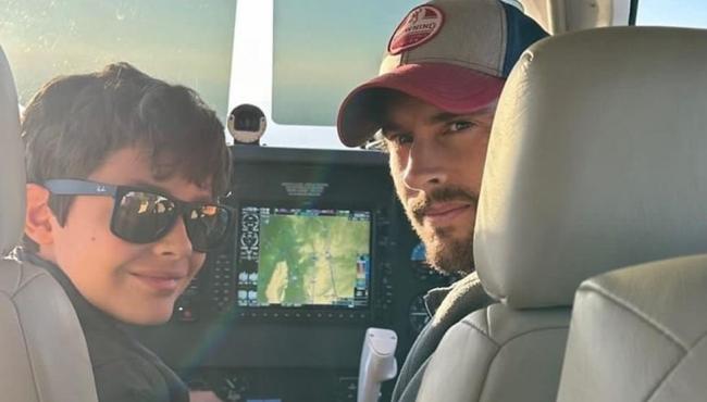 Pai e filho morrem em queda de avião em floresta