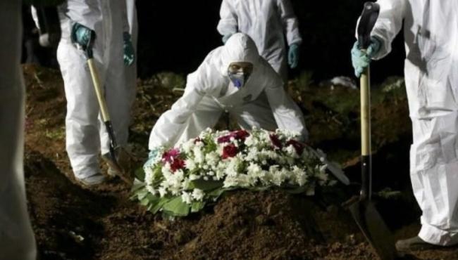 País registra 291 mortes por Covid-19 em 24 horas; média móvel segue em alta