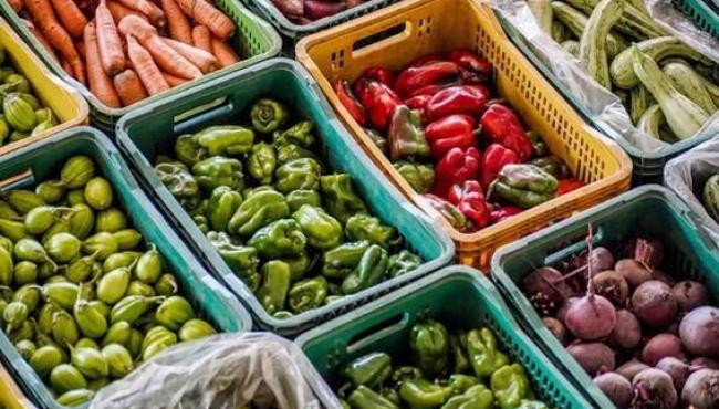 País teve deflação de 0,11% em agosto, puxada por queda em habitação e alimentação