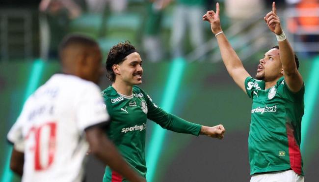 Palmeiras goleia Vasco e volta a abrir frente no Brasileirão: 4 a 1