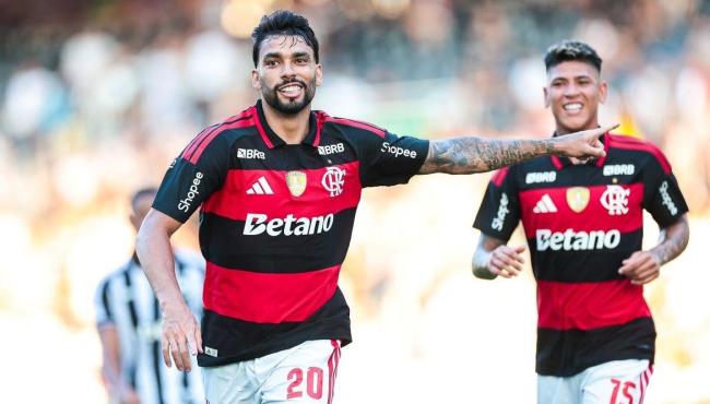 Paquetá desencanta, Flamengo vence Botafogo e vai à semi do Carioca