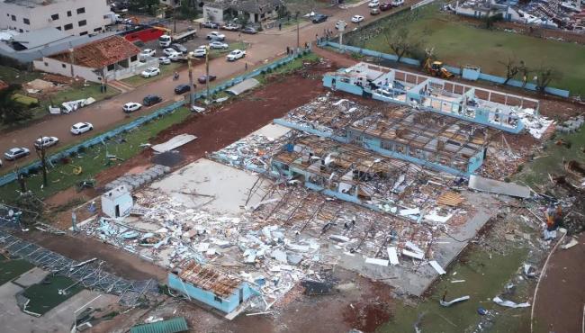 Passagem de tornado pelo Paraná deixa ao menos 750 pessoas feridas
