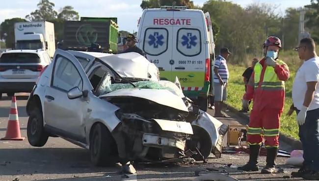 Pastor e filha morrem em acidente na BR-101, em Aracruz, Norte do ES