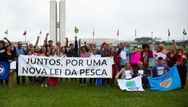 Pescadores e pescadoras artesanais demandam do novo governo mudanças urgentes na Lei da Pesca