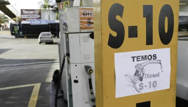Petrobras ajusta preços do diesel para R$ 1,12