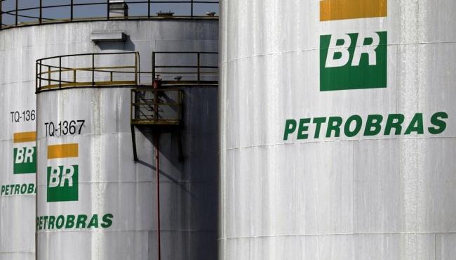 Petrobras eleva diesel em 4% e gasolina em 5% a partir de terça-feira (29)