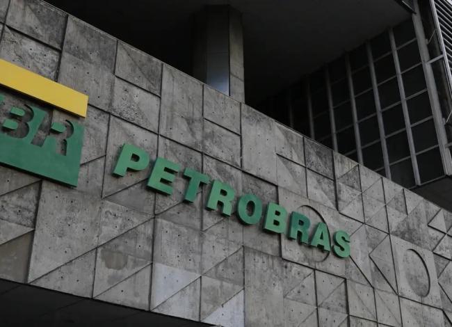 Petrobras implementa desconto no diesel a partir desta segunda-feira (1º)