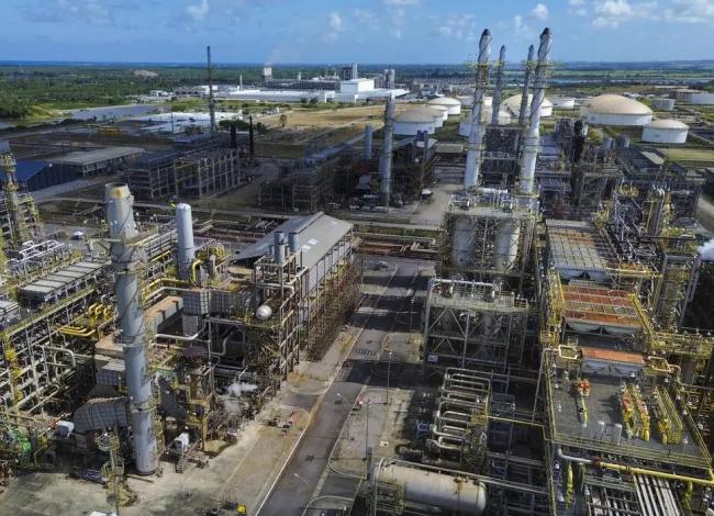 Petrobras reajusta preço do diesel em R$ 0,38 por litro