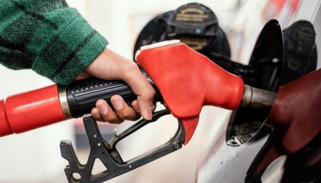 Petrobras reduz preço da gasolina e aumenta o do diesel