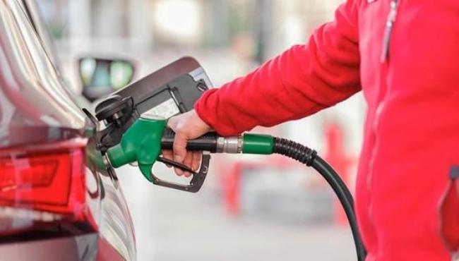 Petrobras reduz preço da gasolina em 5,2% a partir desta terça-feira (27)