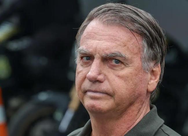 PGR defende que Bolsonaro seja mantido em prisão domiciliar