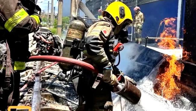 Piloto morre após queda de avião em pátio de manutenção do metrô de BH