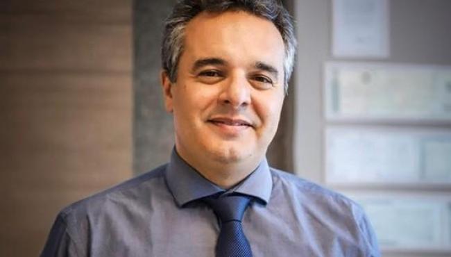 Por que esquecemos coisas simples no dia a dia? Entenda quando a distração vira sinal de alerta