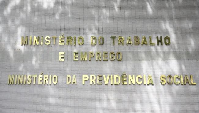 Prazo para contestar descontos indevidos do INSS termina dia 14